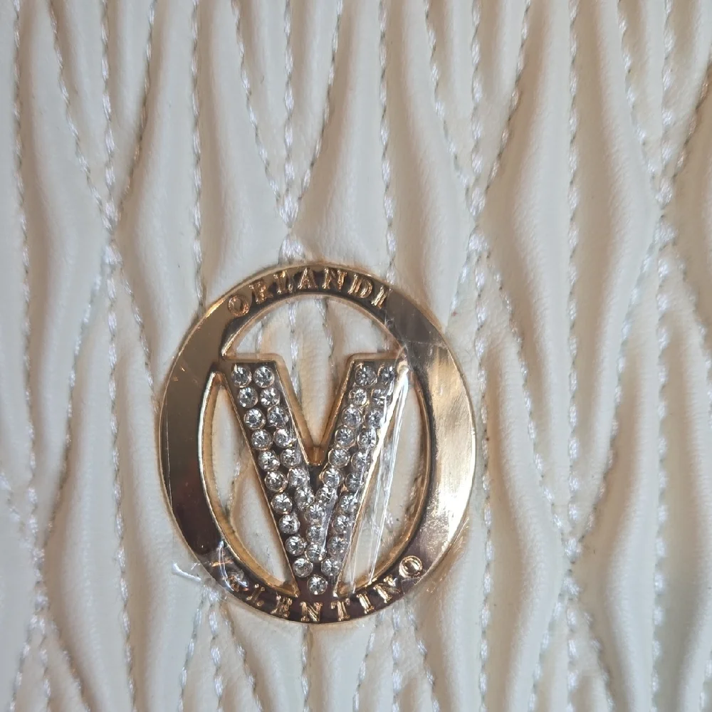 NWT Valentino Orlandi Ivory Quilted Clutch - Picture 4 of 7